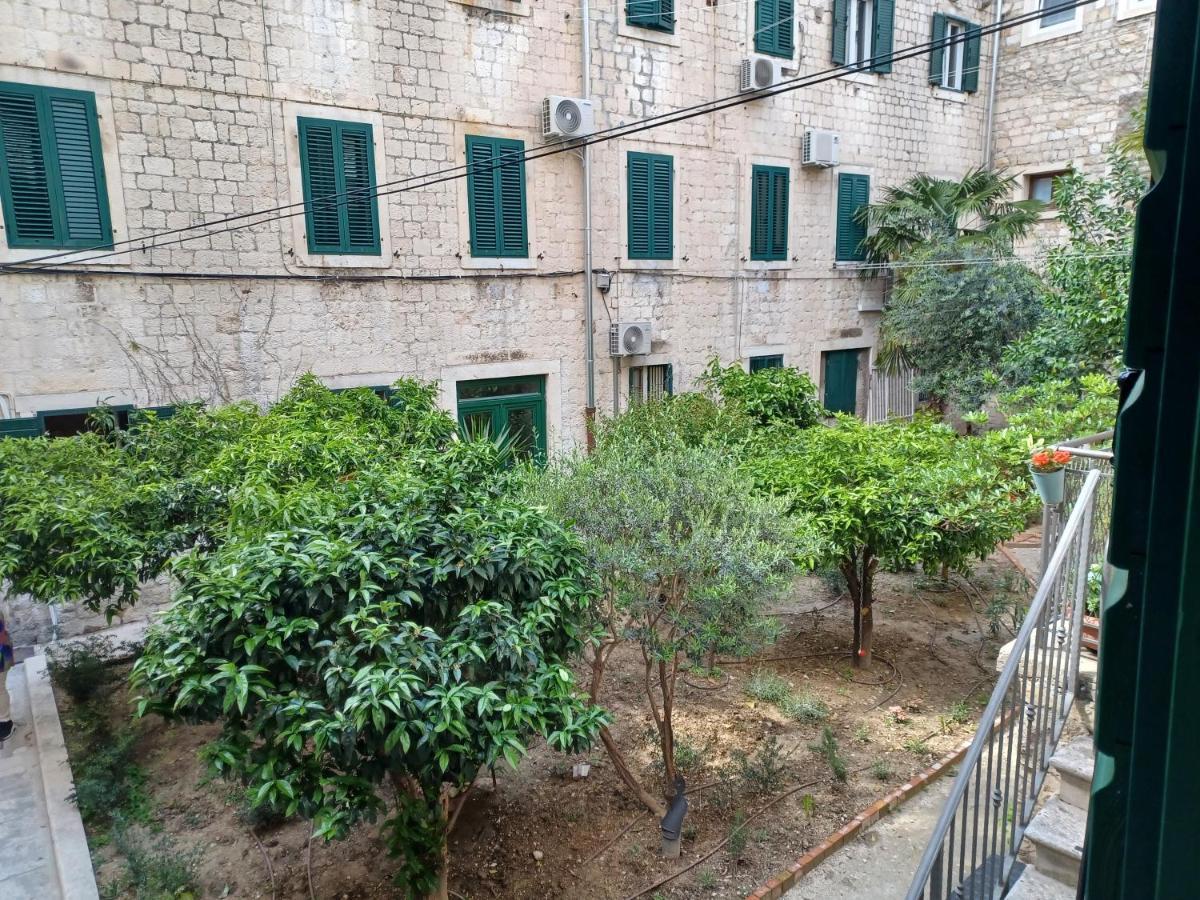 Jr Luxury Guesthouse2 Split Exterior photo